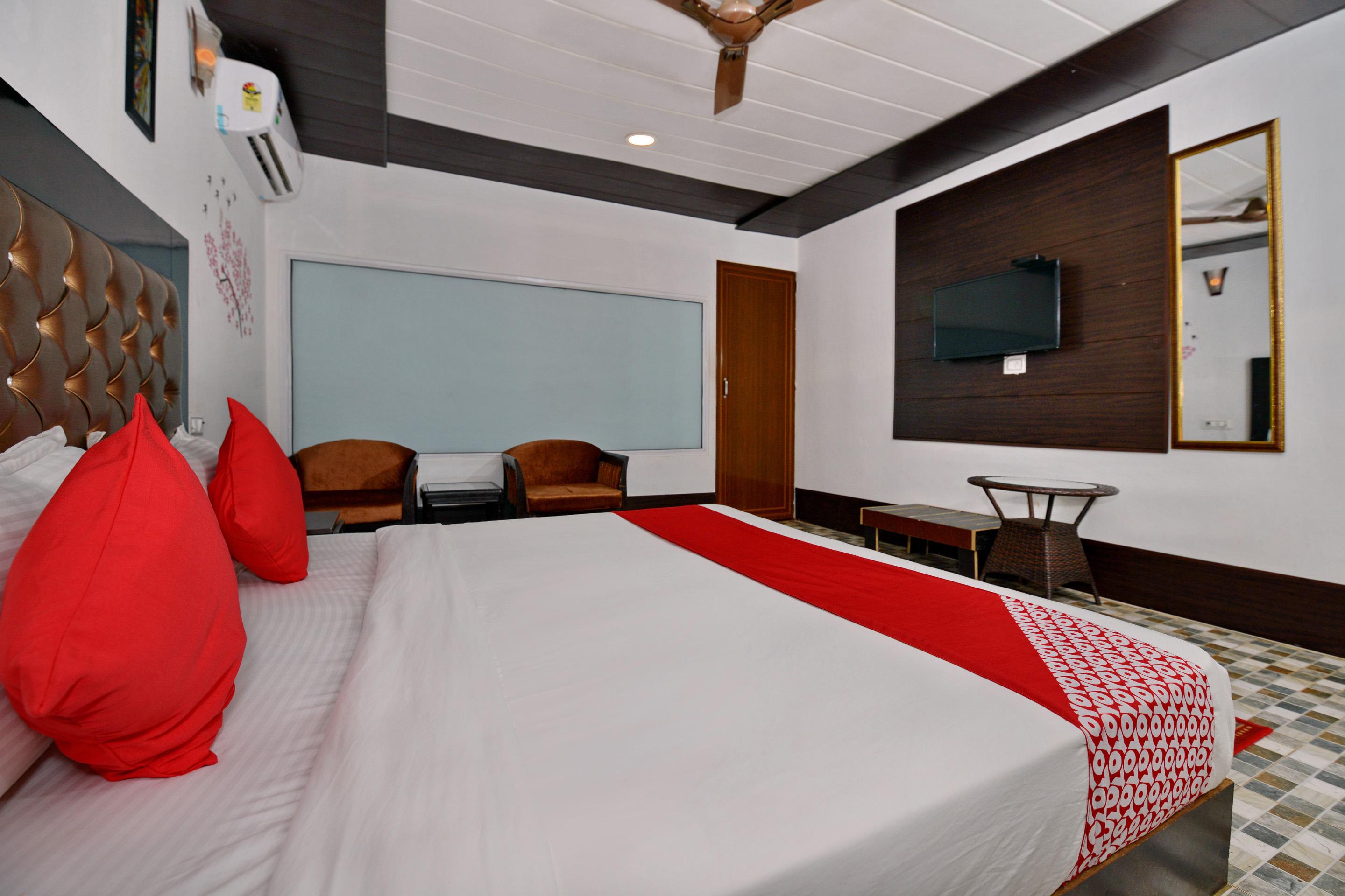 Collection O Retreat Morjim Resort מראה חיצוני תמונה