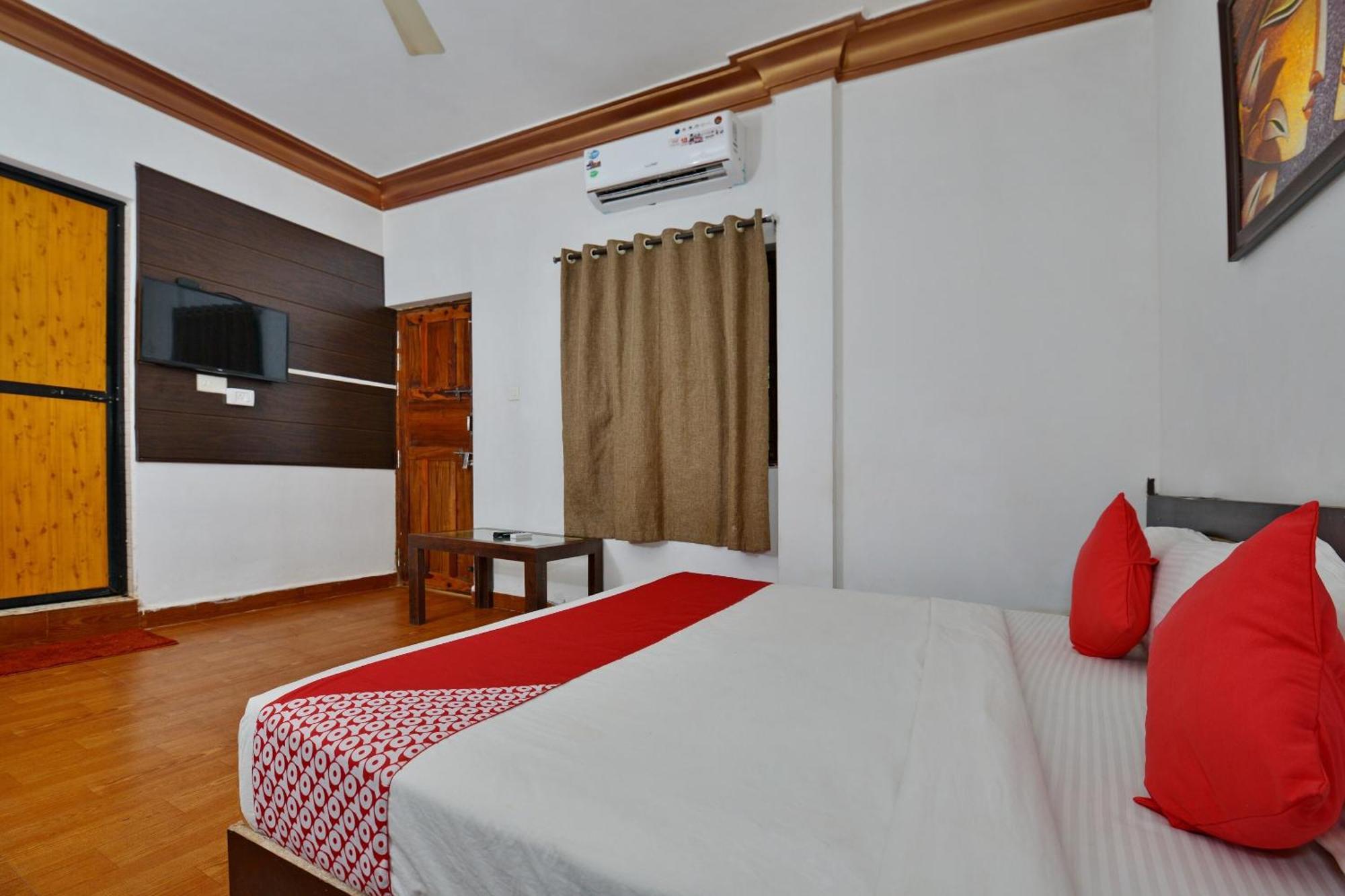 Collection O Retreat Morjim Resort מראה חיצוני תמונה