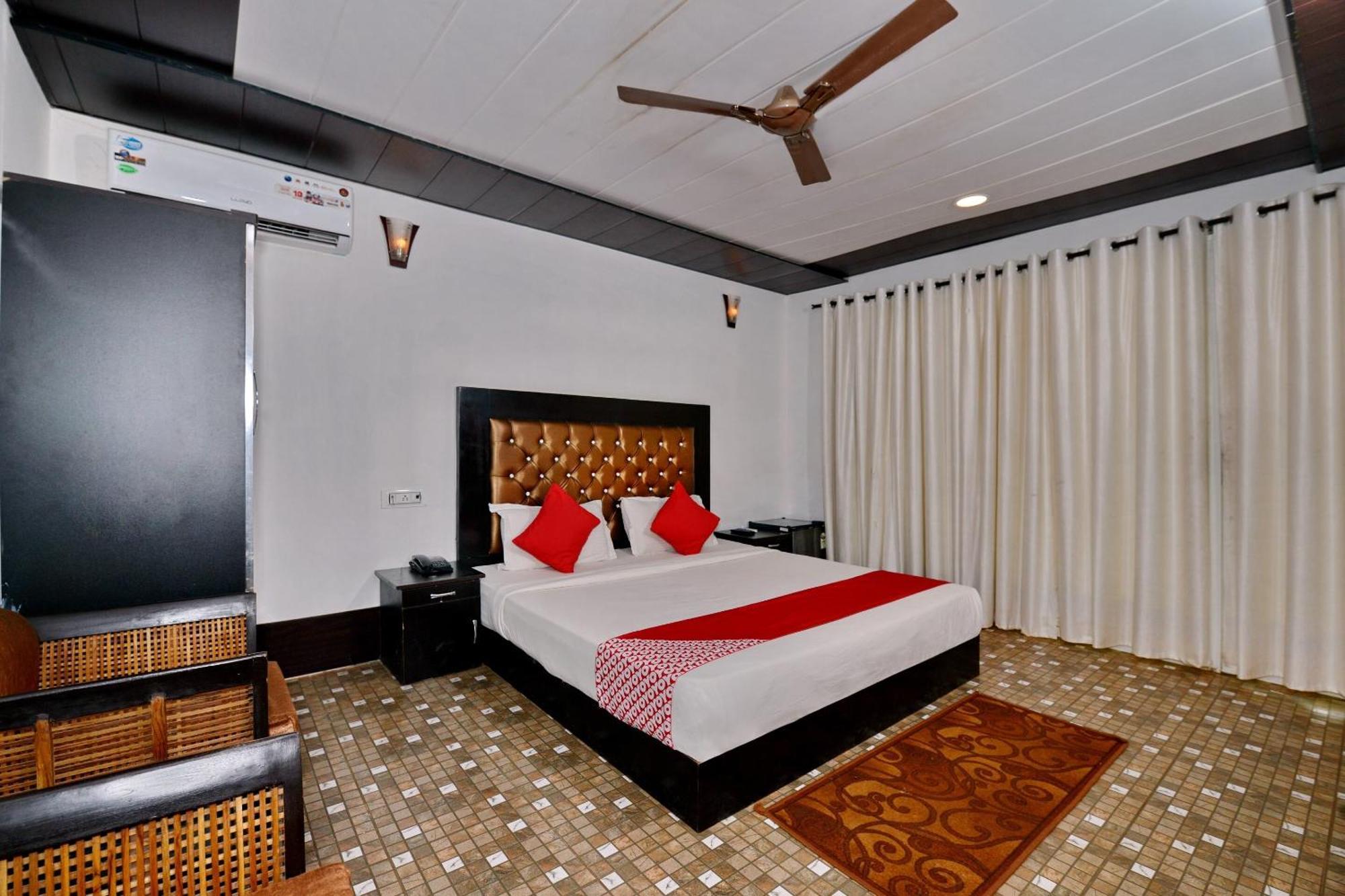 Collection O Retreat Morjim Resort מראה חיצוני תמונה