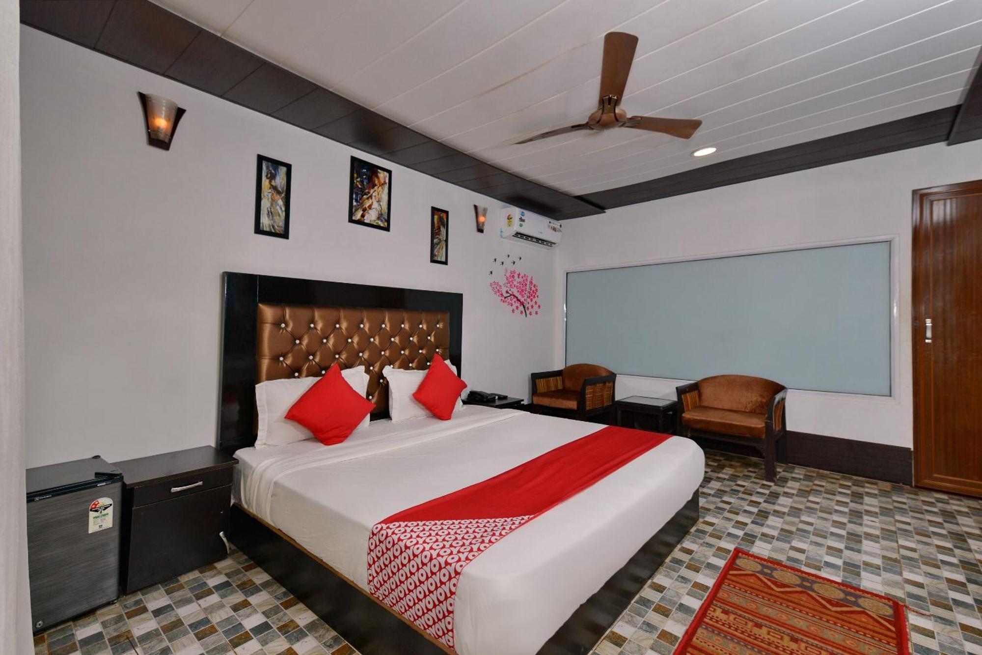 Collection O Retreat Morjim Resort מראה חיצוני תמונה