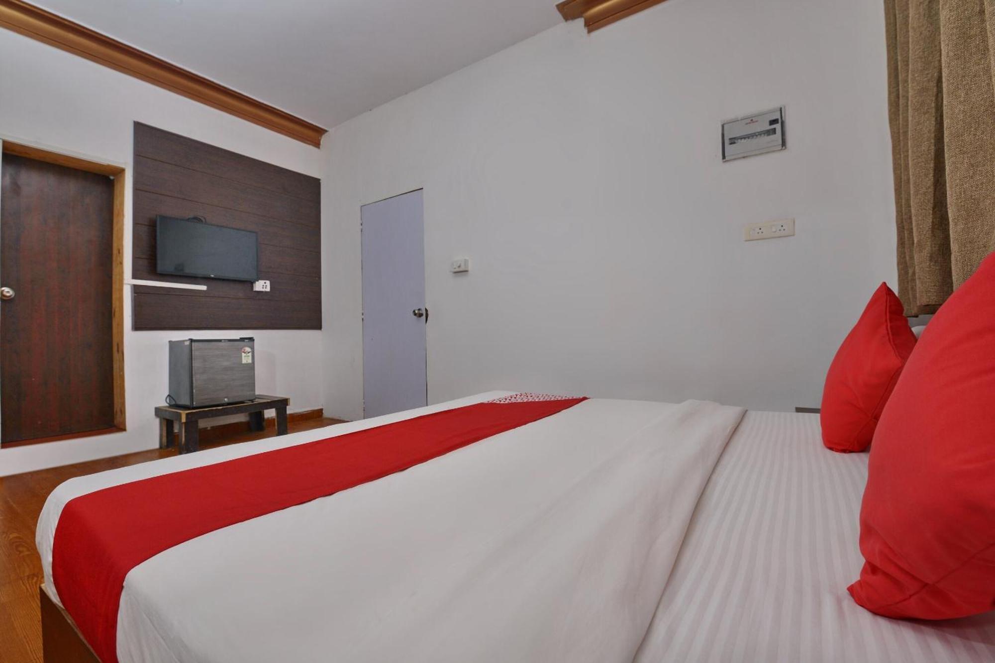 Collection O Retreat Morjim Resort מראה חיצוני תמונה