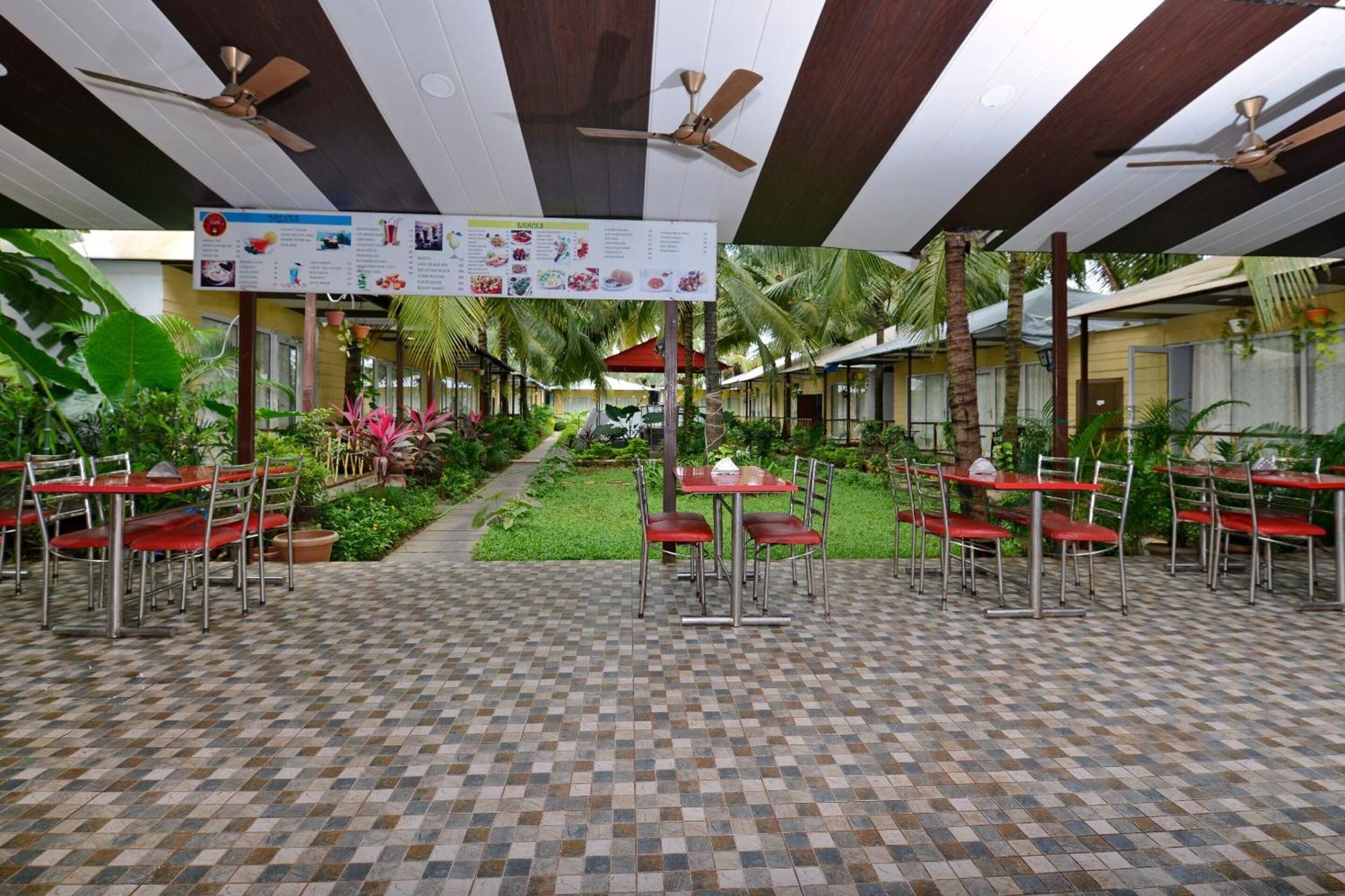Collection O Retreat Morjim Resort מראה חיצוני תמונה