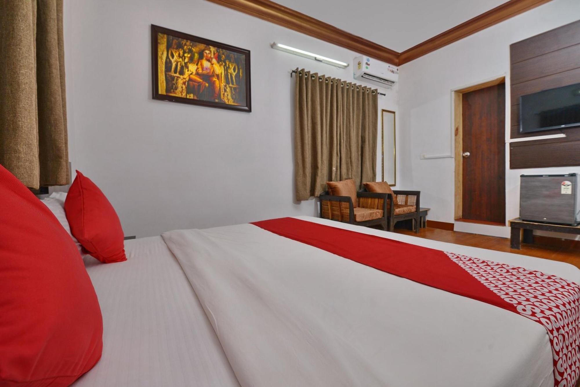 Collection O Retreat Morjim Resort מראה חיצוני תמונה